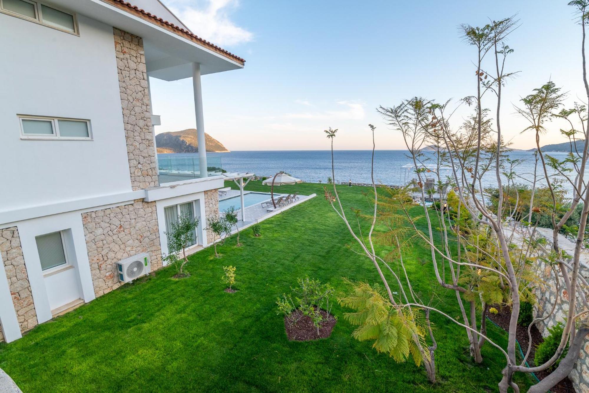 Beachfront Sari Villa With Private Swimming Pool Калкан Экстерьер фото